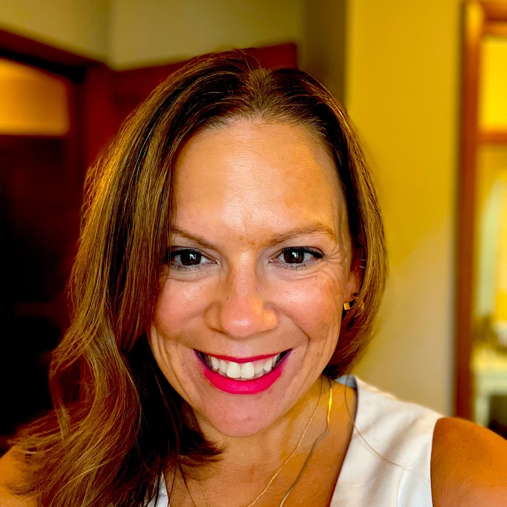 Meet your Posher, Laina